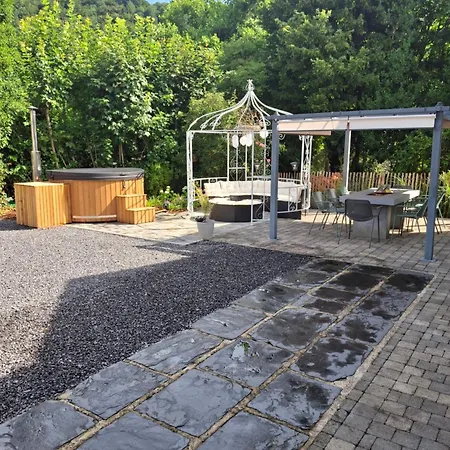 Label Semois Gite Parking Prive Bouillon