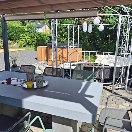 Label Semois Gite Parking Prive Vakantiehuis *